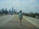 Małgorzata Korycka, w tle Philadelphia, USA